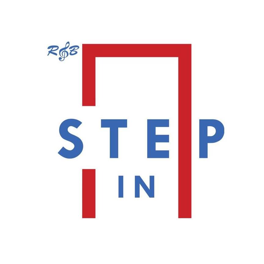 R & B Step In-Lounge & Cafe